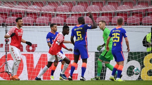 Bundesliga, il Lipsia cade a Magonza. Leverkusen ko senza Schick