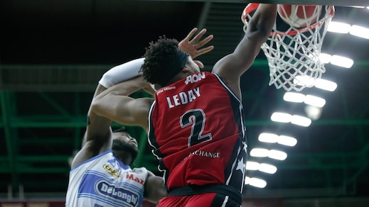 Basket, l'Olimpia Milano supera Treviso solo nel finale