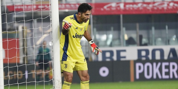 Buffon, 5000 euro di multa per la bestemmia in Parma-Juve