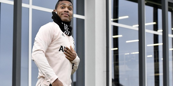 La Juventus ritrova Alex Sandro: il brasiliano negativo al Covid