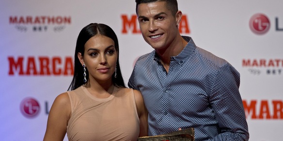 Gli auguri di Cristiano Ronaldo a Georgina: "Amore della mia vita"