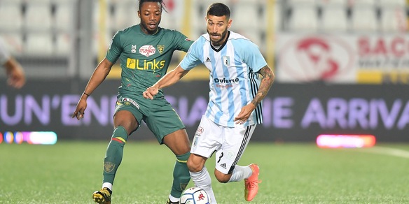 Reggina, preso Crimi dall'Entella. In Liguria va Marcucci