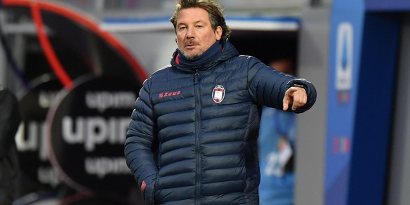 Crotone, Stroppa: "Presi tanti gol per blackout mentali, non per il modulo"