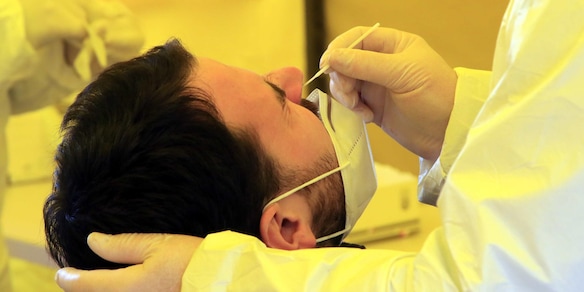 Coronavirus in Italia, i dati: 7.925 nuovi casi e 329 decessi nelle ultime 24 ore