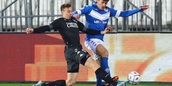 Pescara, ecco Dessena e Tabanelli. Jaroszynski alla Salernitana