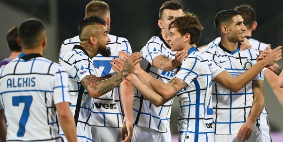 Fiorentina-Inter 0-2: Barella-Perisic, Conte in vetta!