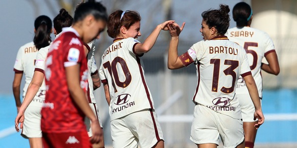 La Roma blinda la difesa e risale la classifica, Fiorentina nel mirino