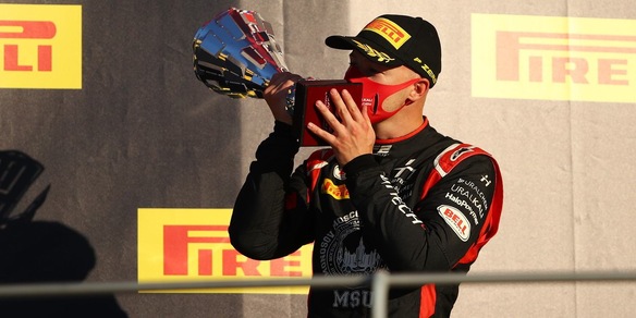 F1: Nikita Mazepin multato per essere passato con il rosso