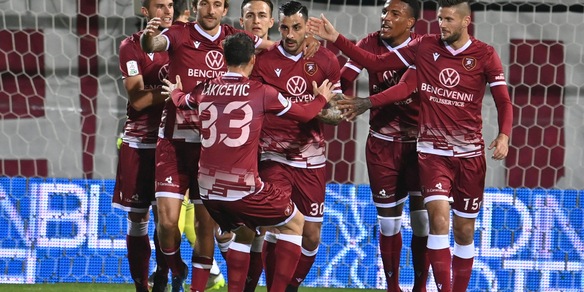 Reggina-Entella 1-0: decide Montalto su rigore
