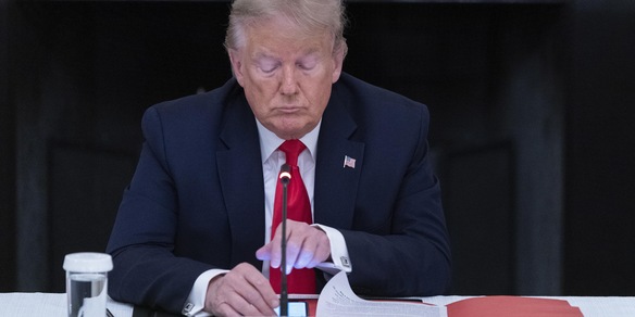 Trump choc, "poteva morire di Covid, non respirava più"