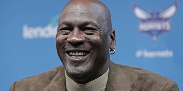 Michael Jordan dona 10 milioni di dollari per due ospedali