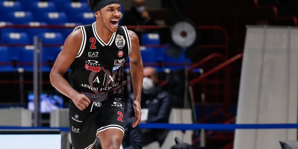 Olimpia Milano, che guaio: LeDay out almeno 2 settimane