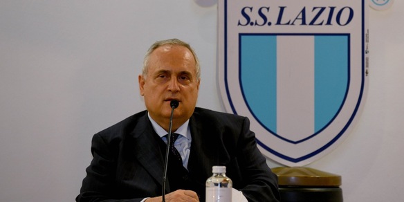 Caso tamponi, deferita la Lazio: coinvolti anche Lotito e i medici