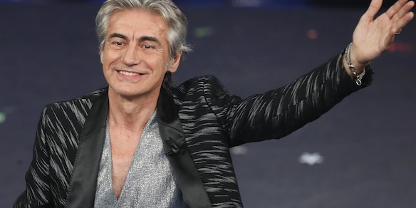Ligabue, il tour Europe rinviato al 2022