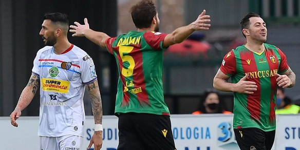 La Ternana è inarrestabile: 5-1 al Catania. Bari di misura sul Monopoli: 1-0