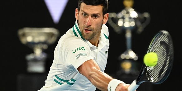 Djokovic liquida Karatsev: è in finale agli Australian Open