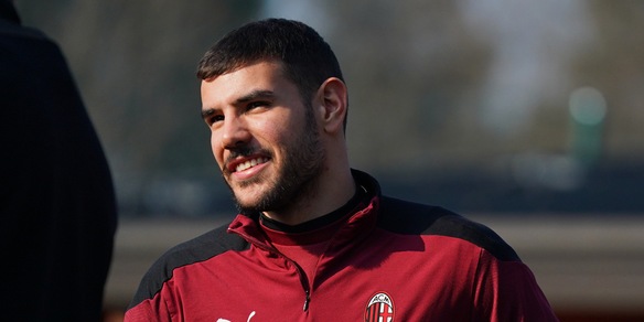 Theo Hernandez: "Il Milan non teme nessuno. Ibra? Impressionante"
