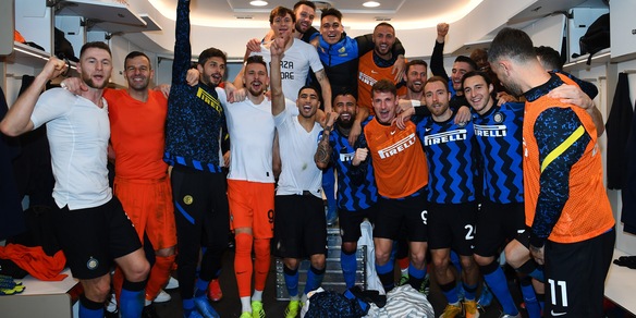 La festa dell'Inter dopo il derby, che esultanza per i nerazzurri!