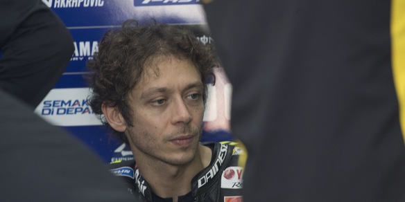 MotoGp, Valentino Rossi: "Anche in Petronas c'è pressione. Morbidelli un amico"
