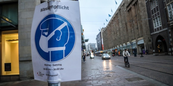 L'Oms avverte: "Possibile quarta ondata di Covid"