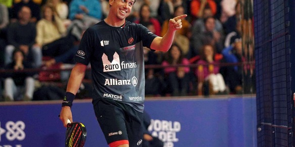 Parlare a noi stessi mentre giochiamo a Padel