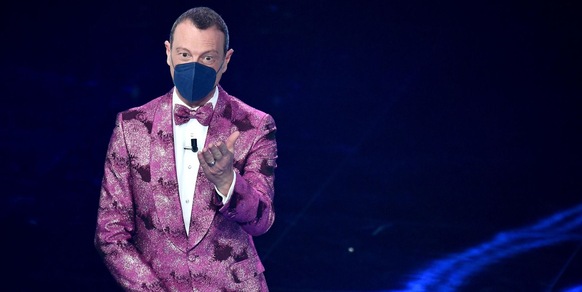 Amadeus rinuncia a Sanremo 2022: "Abbiamo già deciso"
