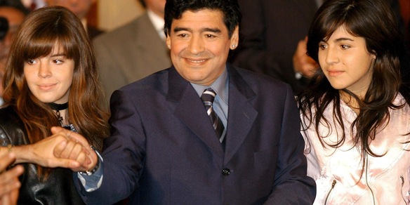 Hugo Maradona durissimo: "Questa corsa ai soldi non gli avrebbe fatto piacere"