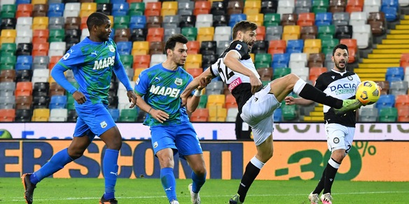 Udinese-Sassuolo 2-0, Llorente e Pereyra piegano De Zerbi