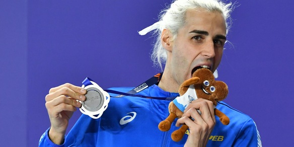 Tamberi show! Medaglia d'argento e look biondo platino