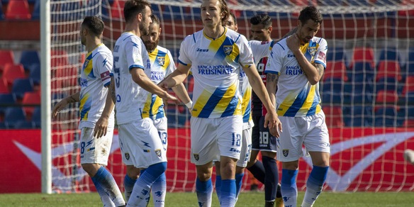 Serie B Frosinone, operato Vettorel dopo l'infortunio al ginocchio