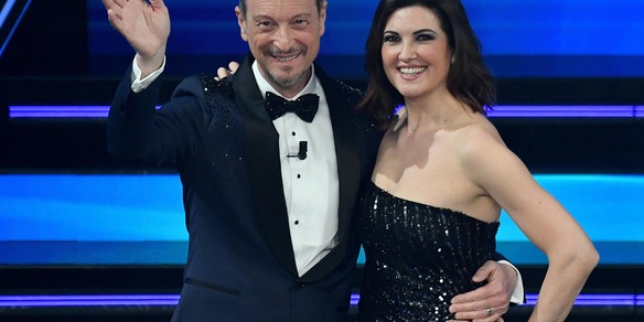 Amadeus ha cambiato idea: sì a Sanremo 2022? Ora parla la moglie