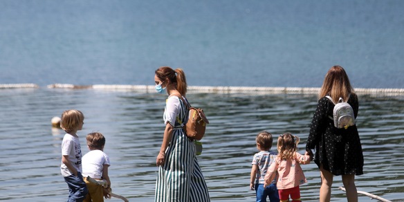Covid: nuovi bonus baby sitter e congedi per figli fino a 16 anni