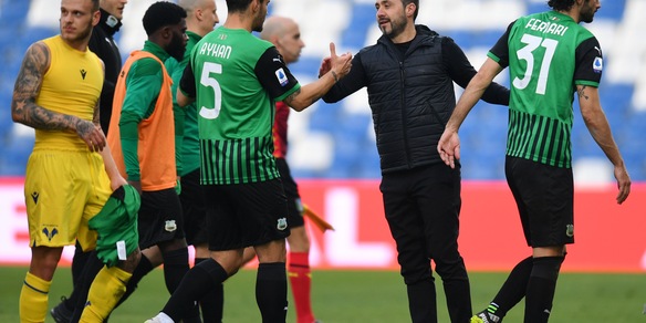 Gol, emozioni e spettacolo: il Sassuolo batte il Verona 3-2