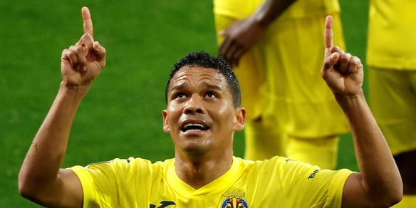 Bacca trascina il Villarreal, il derby di Siviglia va a Gomez e Suso