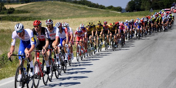 Milano-Sanremo, misure anti-assembramento all'arrivo