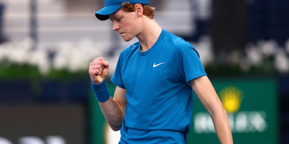 Sinner batte Bautista Agut in tre set: è ai quarti a Dubai