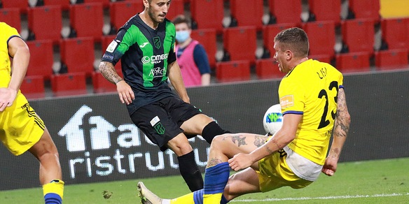 Serie B, focolaio Covid al Pordenone: rinviata la gara col Pisa