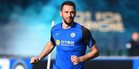 De Vrij e Vecino positivi: Inter-Sassuolo rinviata