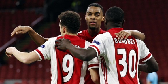 Gravenberch, David Neres, Antony: le plusvalenze e i segreti dell'Ajax