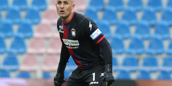 Crotone, il saluto di Cordaz: "Qui sono diventato uomo"