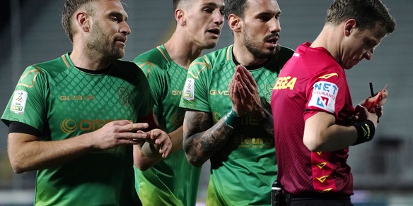 Serie B Pordenone, il Covid non dà tregua: altri 4 positivi