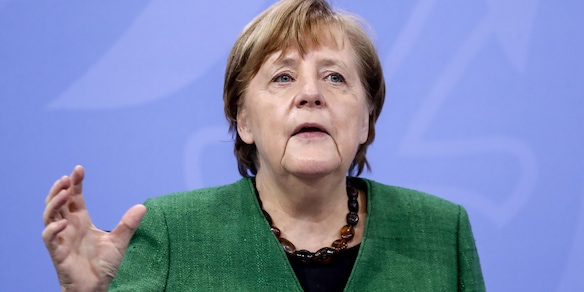 L’allarme della Merkel: “Abbiamo un nuovo virus, molto più letale e contagioso”
