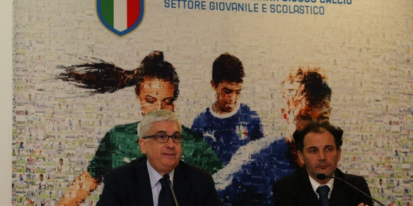 Tisci: "Blocchiamo le categorie under 17 e 18"