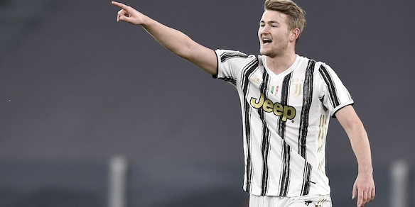 "Juve, De Ligt obiettivo numero uno del Barcellona"