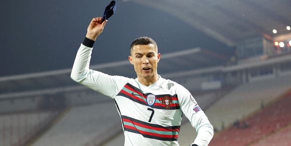 Juve, Ronaldo è in affanno. Portogallo furioso con l'arbitro