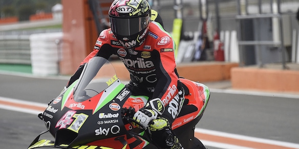 MotoGp Gp Doha, prove libere 1: Aleix Espargaro in testa, Rossi 17°