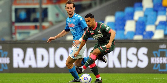 Napoli-Crotone 4-3: tabellino, statistiche e marcatori