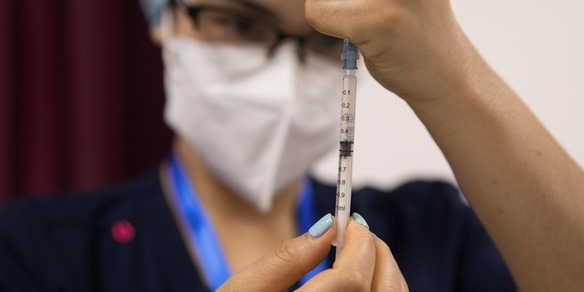 Covid, trovata nuova super variante Eek: resiste al vaccino