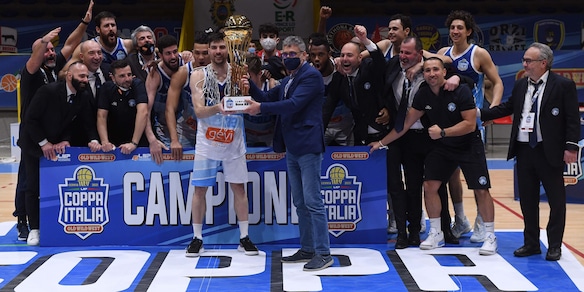 De Luca e De Magistris: "Complimenti alla Gevi Napoli"