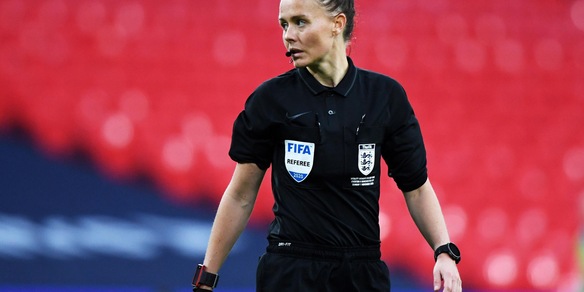 Rebecca Welch è la prima donna arbitro del calcio inglese